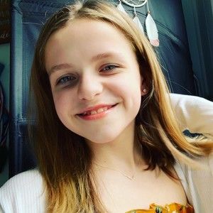 Meet your Posher, Nessa